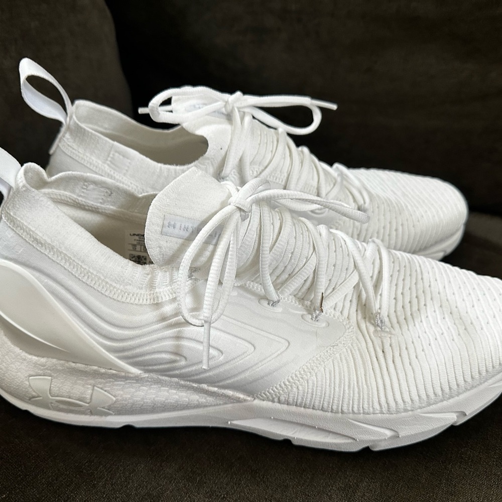 Men’s Under Armour HOVR Phantom 2 INKNT, Size 13, Never Worn